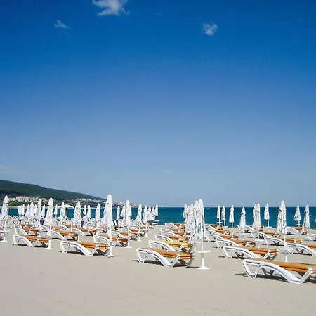 Seaside 2 Bedroom With Balcony For 4-5 Pax Apartmán Sluneční pobřeží
